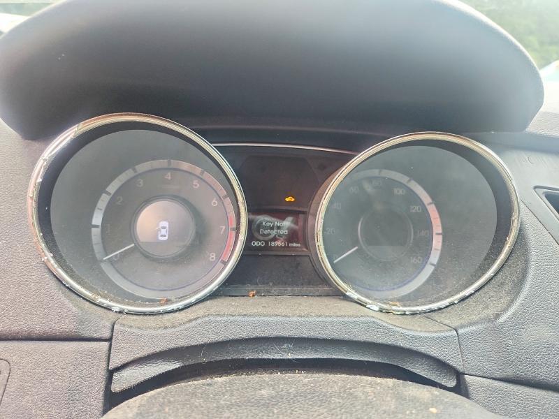 2011 HYUNDAI SONATA SE — Фото 9 из 12