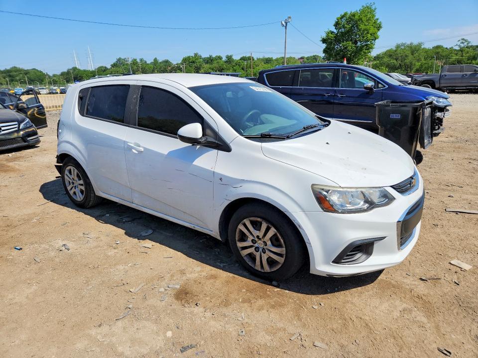 2017 CHEVROLET SONIC — Фото 4 из 12