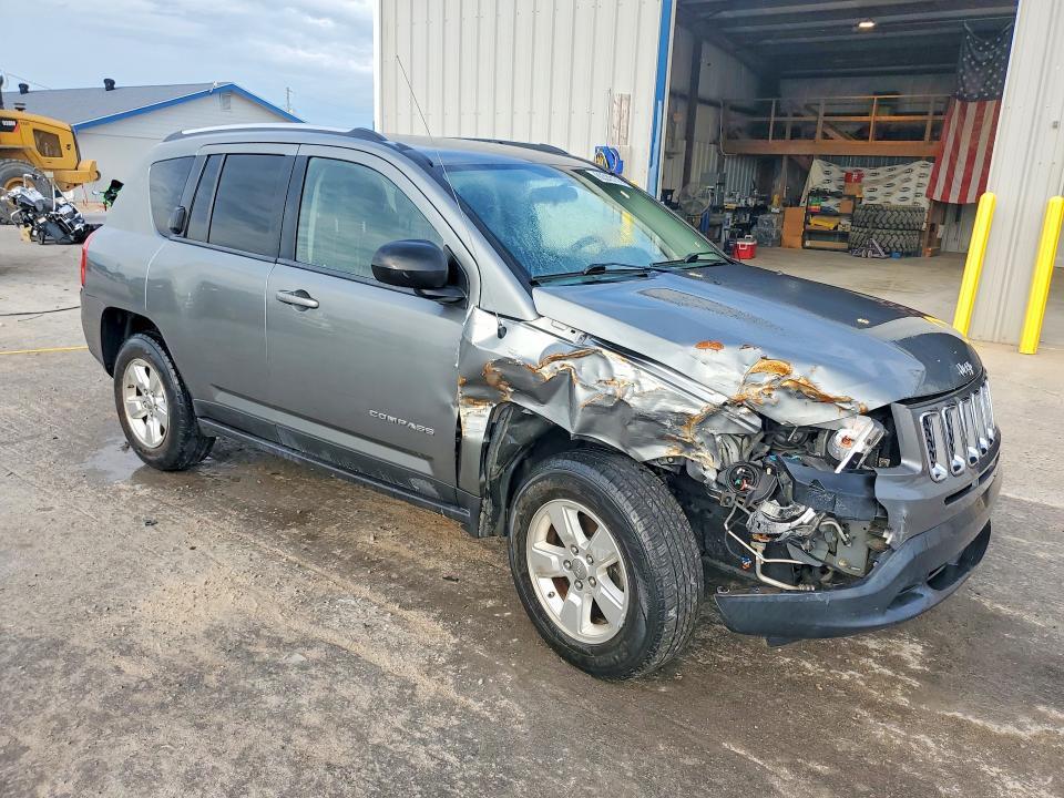 2013 JEEP COMPASS SPORT — Фото 4 из 14
