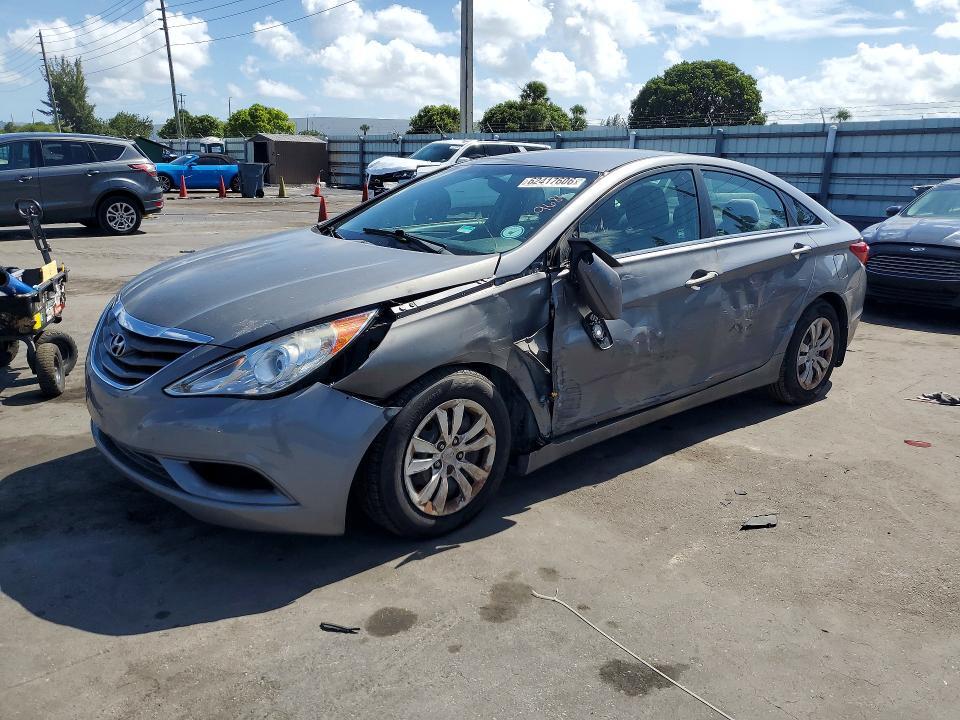 5NPEB4AC1BH249686 2011 HYUNDAI SONATA photo no. 1