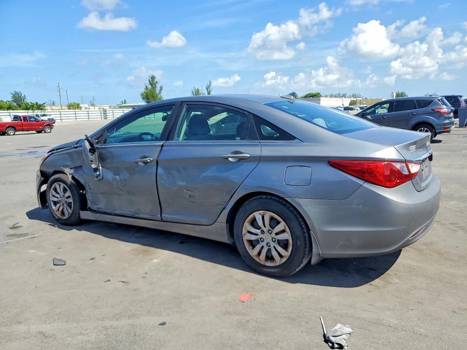 5NPEB4AC1BH249686 2011 HYUNDAI SONATA photo no. 2