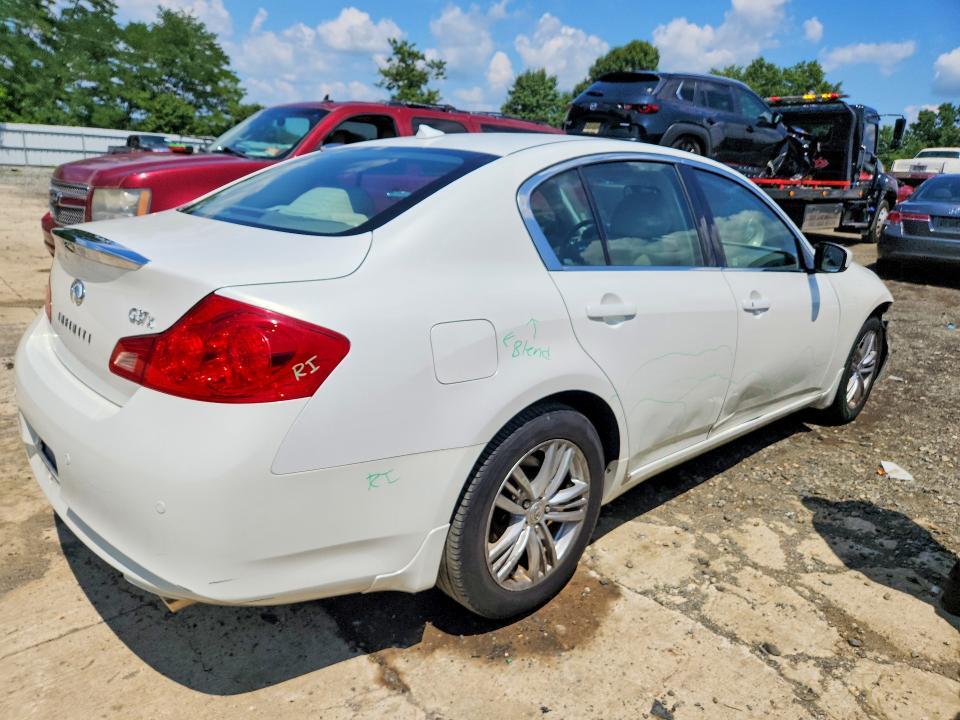 2011 INFINITI G37 SEDAN X — Фото 3 из 12