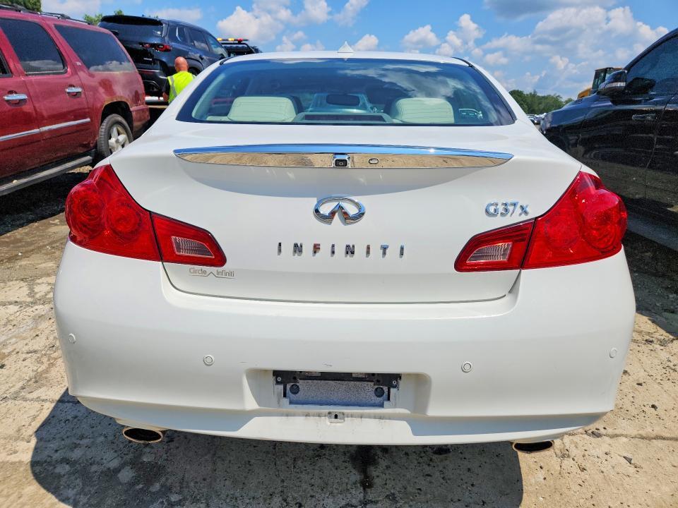 2011 INFINITI G37 SEDAN X — Фото 6 из 12