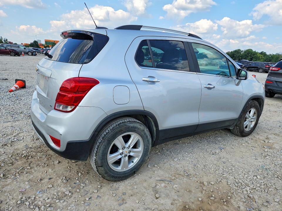 KL7CJLSB7HB090058 2017 CHEVROLET TRAX photo no. 3