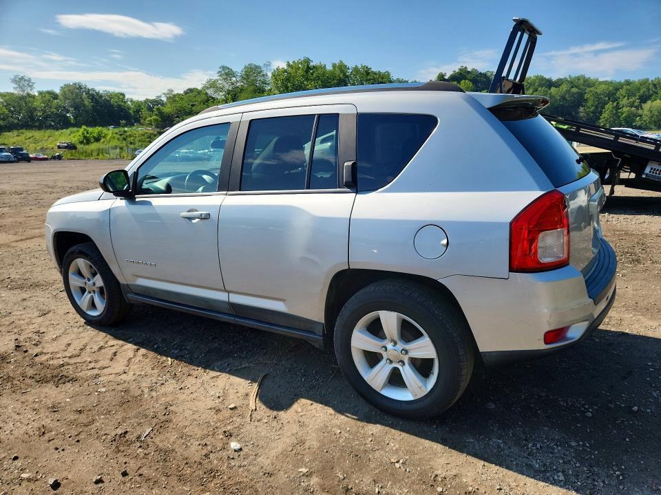 2011 JEEP COMPASS SPORT — Фото 2 из 13