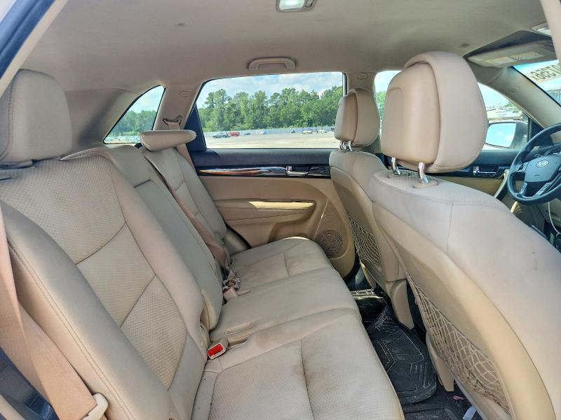 2011 KIA SORENTO LX — Фото 11 из 13