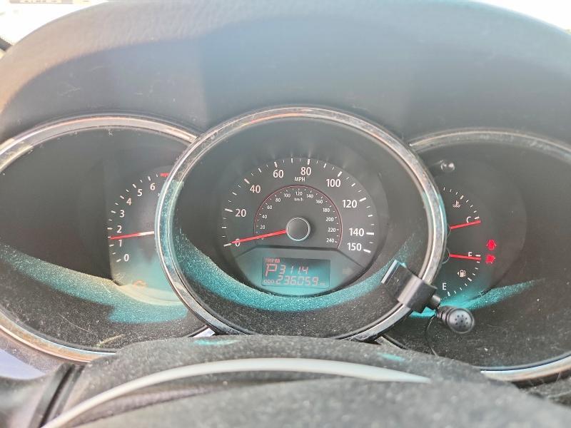 2011 KIA SORENTO LX — Фото 9 из 13