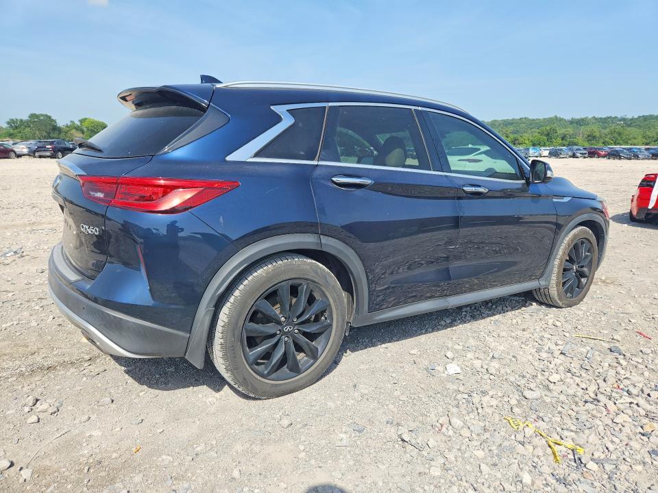 2021 INFINITI QX50 ESSENTIAL — Фото 3 из 13