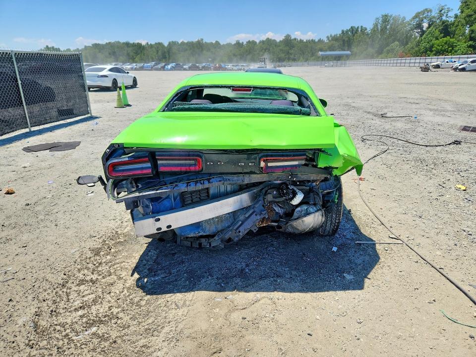 2017 DODGE CHALLENGER SXT — Фото 6 из 12