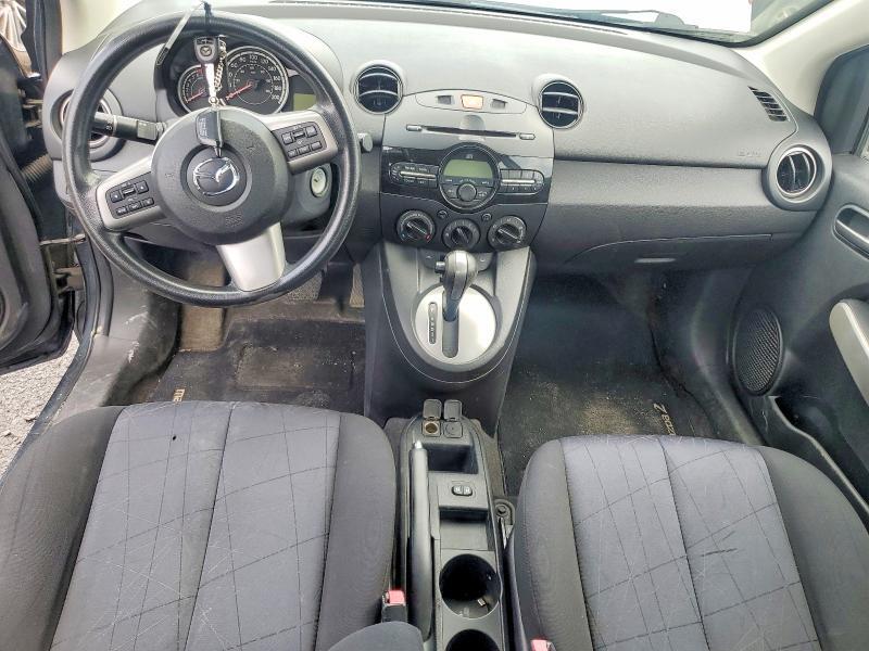 2011 MAZDA MAZDA2 — Фото 8 из 13