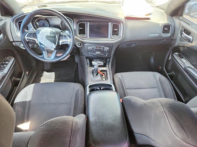 2017 DODGE CHARGER SXT — Фото 8 из 13