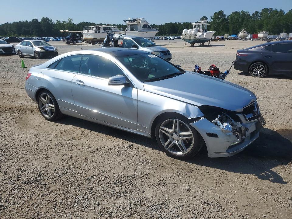 2013 MERCEDES-BENZ E 350 4MATIC — Фото 4 из 12