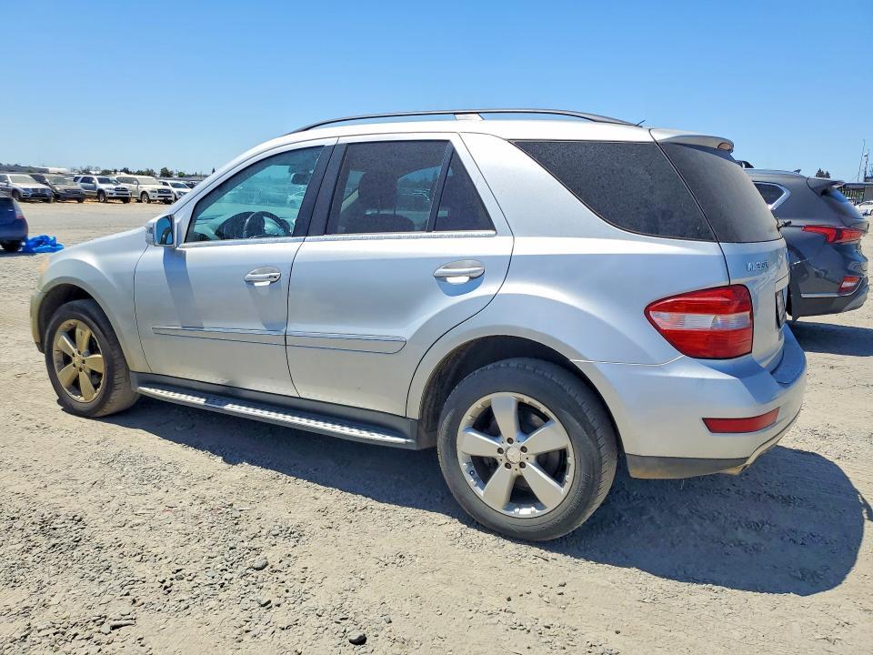 2011 MERCEDES-BENZ ML 350 4MATIC — Фото 2 из 13