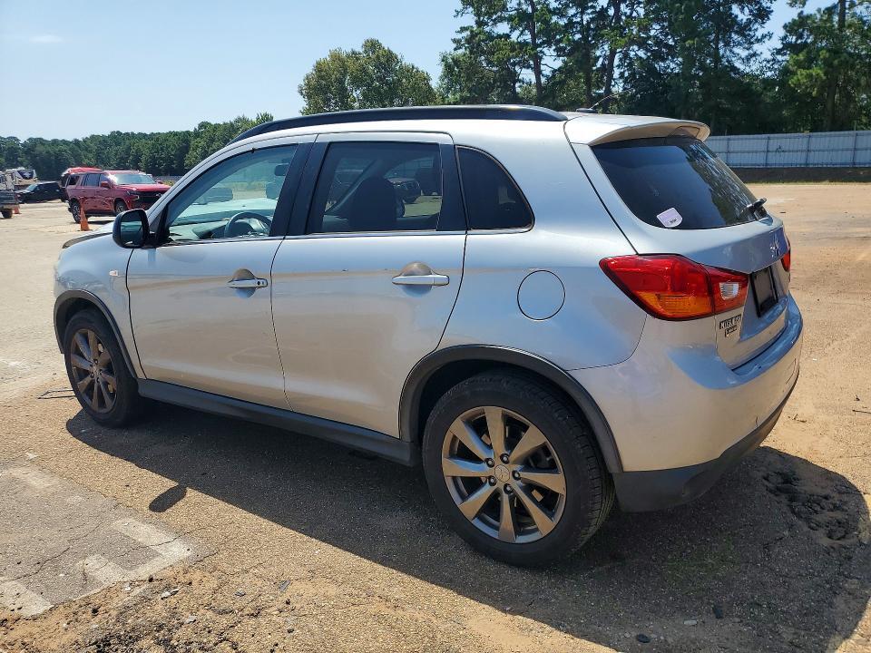2013 MITSUBISHI OUTLANDER SPORT LE — Фото 2 из 12