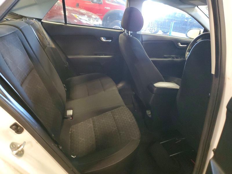 3KPA24AD8ME364106 2021 KIA RIO photo no. 10