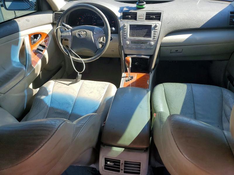 2011 TOYOTA CAMRY XLE V6 — Фото 8 из 12