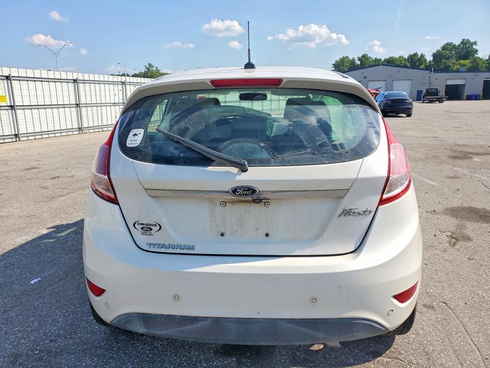 2017 FORD FIESTA TITANIUM — Фото 6 из 12