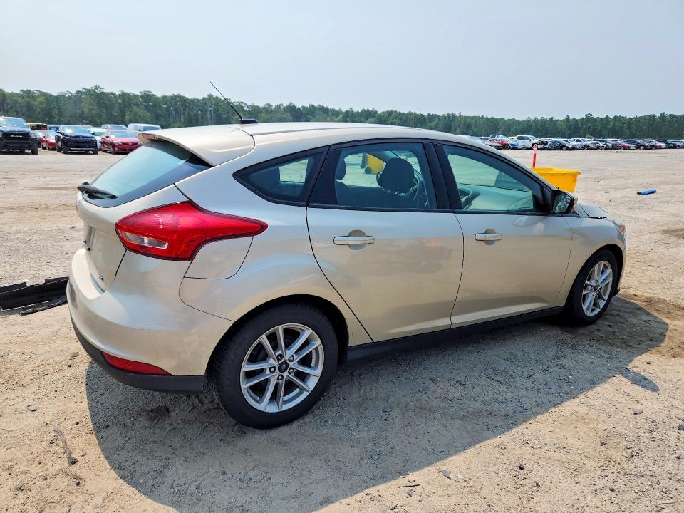 1FADP3K25HL337289 2017 FORD FOCUS photo no. 3