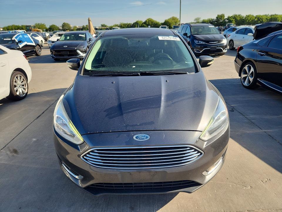 1FADP3N22HL320588 2017 FORD FOCUS photo no. 5