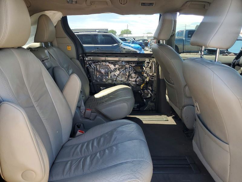 2011 TOYOTA SIENNA XLE 8-PASSENGER — Фото 11 из 13