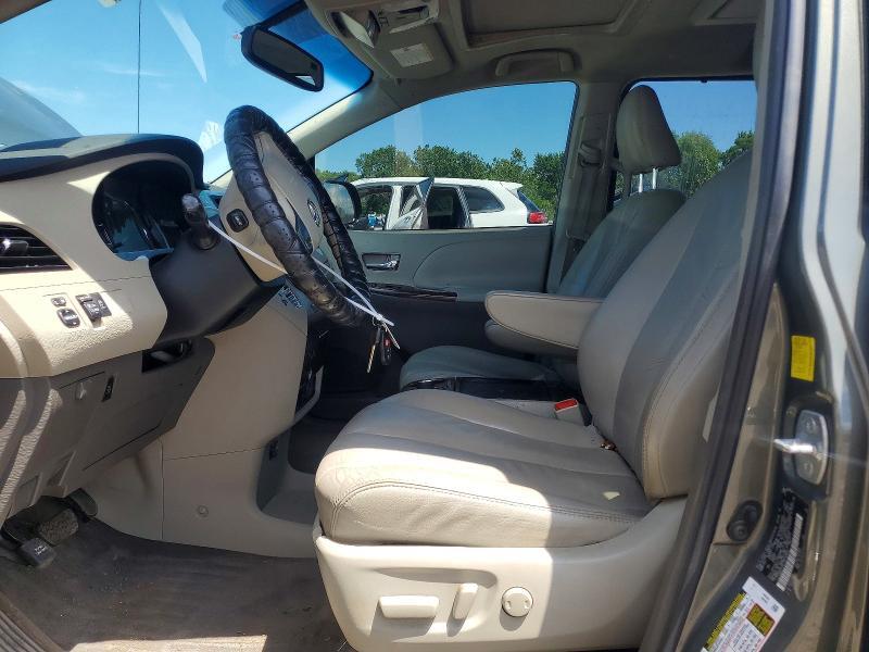 2011 TOYOTA SIENNA XLE 8-PASSENGER — Фото 7 из 13