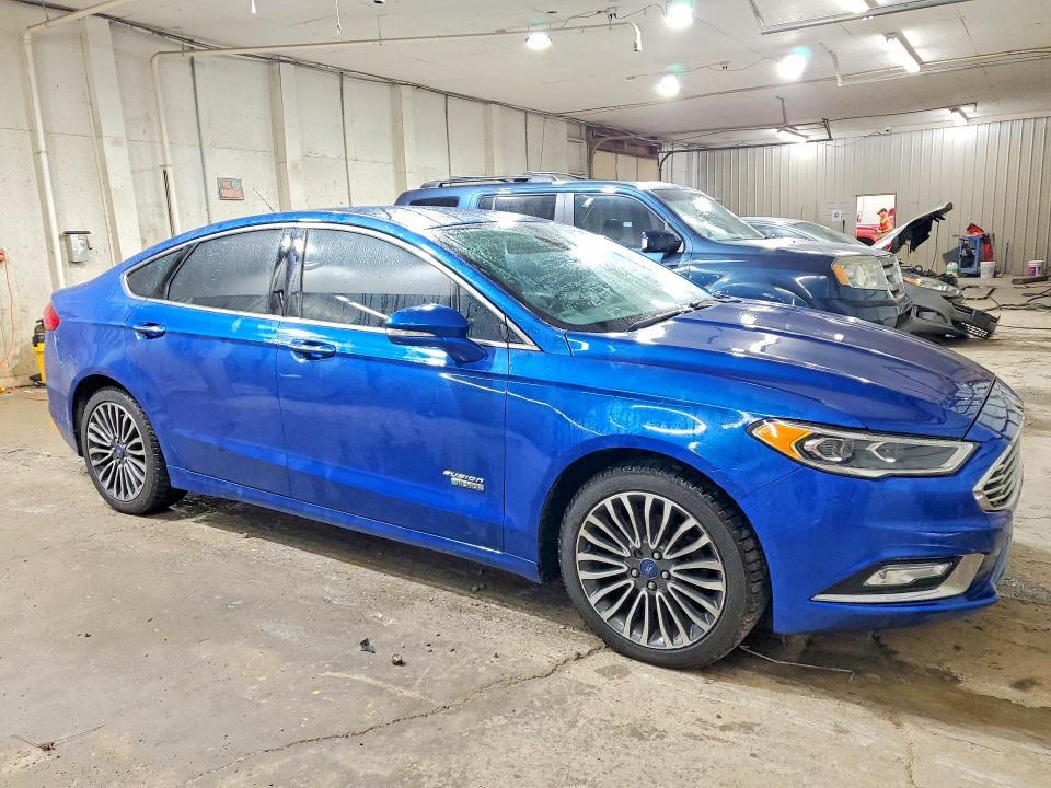 2017 FORD FUSION SE PHEV — Фото 4 из 13