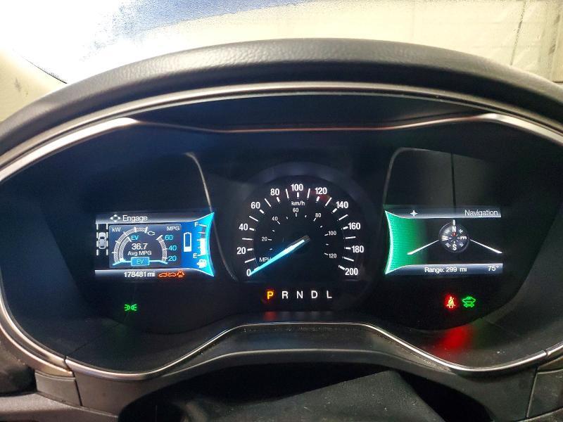 2017 FORD FUSION SE PHEV — Фото 9 из 13