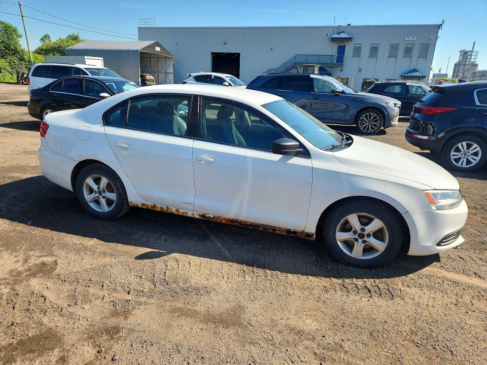 2011 VOLKSWAGEN JETTA BASE — Фото 4 из 12
