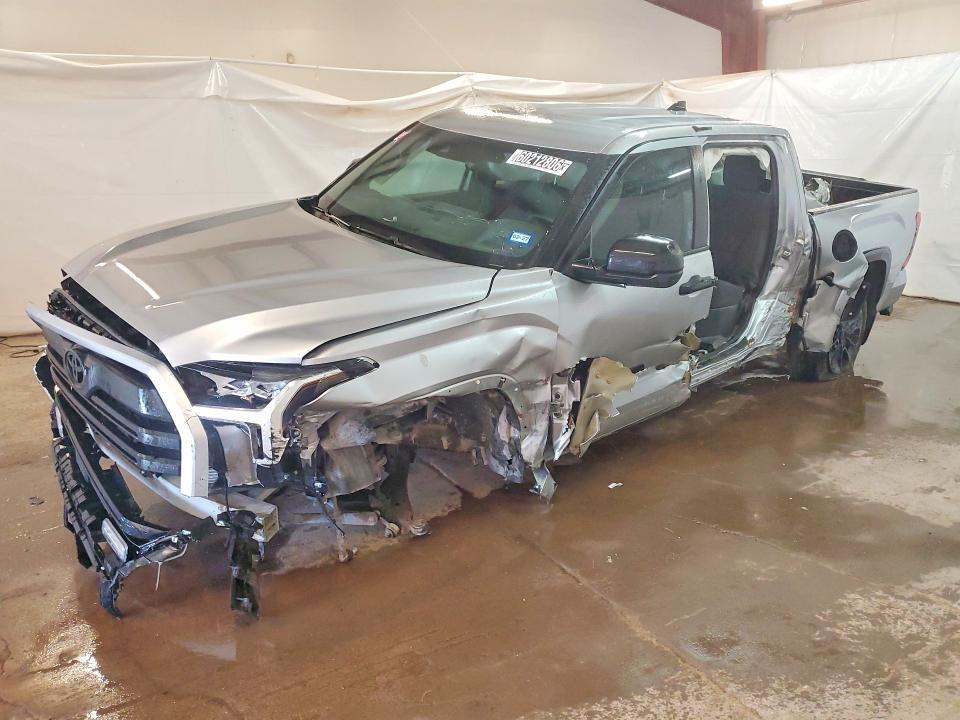 2025 TOYOTA TUNDRA