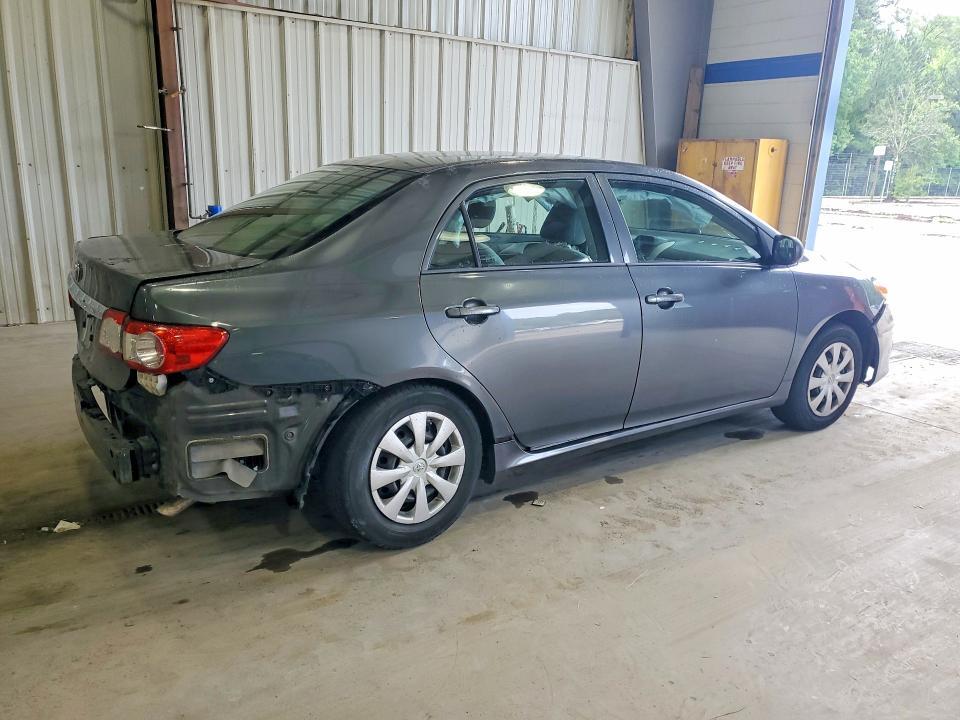 2T1BU4EE8DC925520 2013 TOYOTA COROLLA B/S/LE photo no. 3