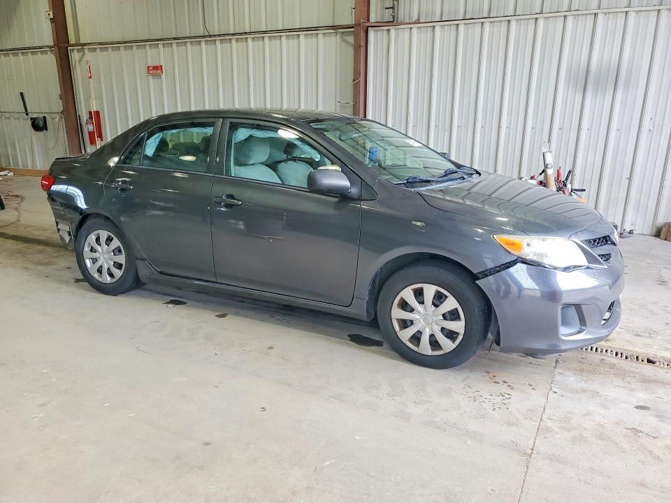 2T1BU4EE8DC925520 2013 TOYOTA COROLLA B/S/LE photo no. 4