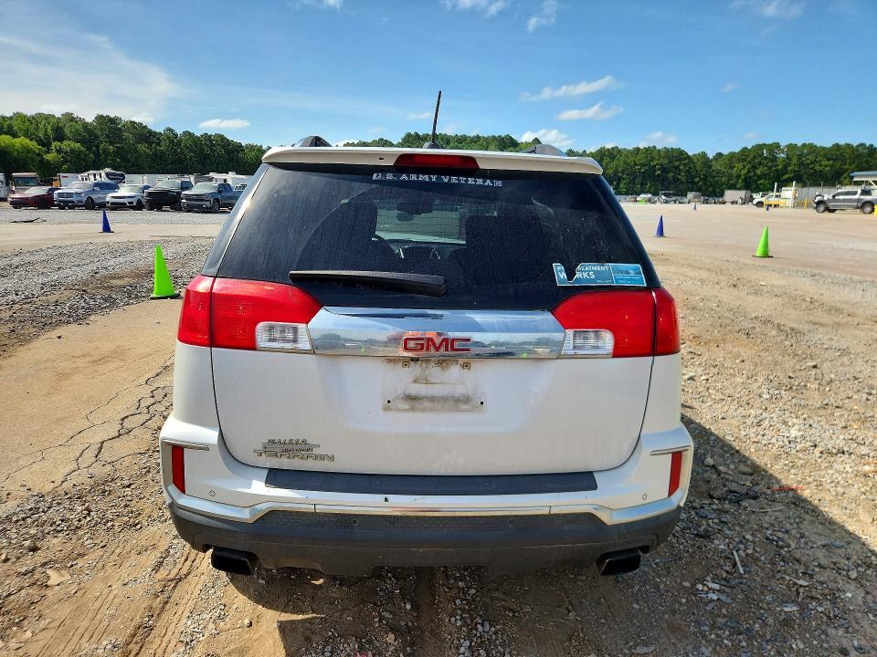 2GKFLPE38H6217915 2017 GMC TERRAIN photo no. 6