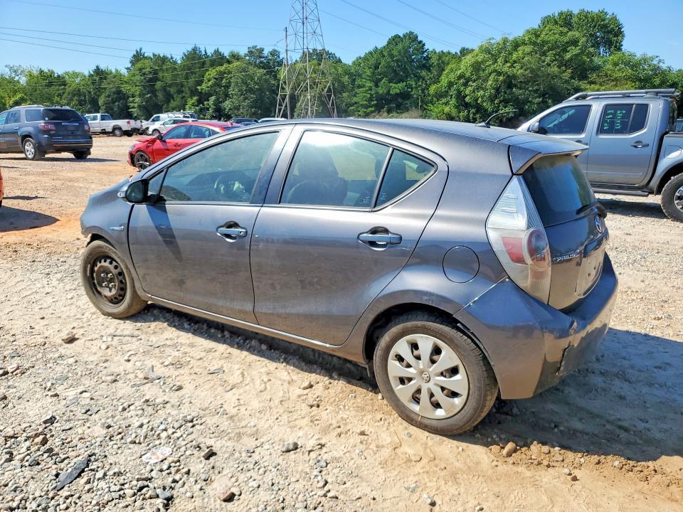 2013 TOYOTA PRIUS C ONE — Фото 2 из 12