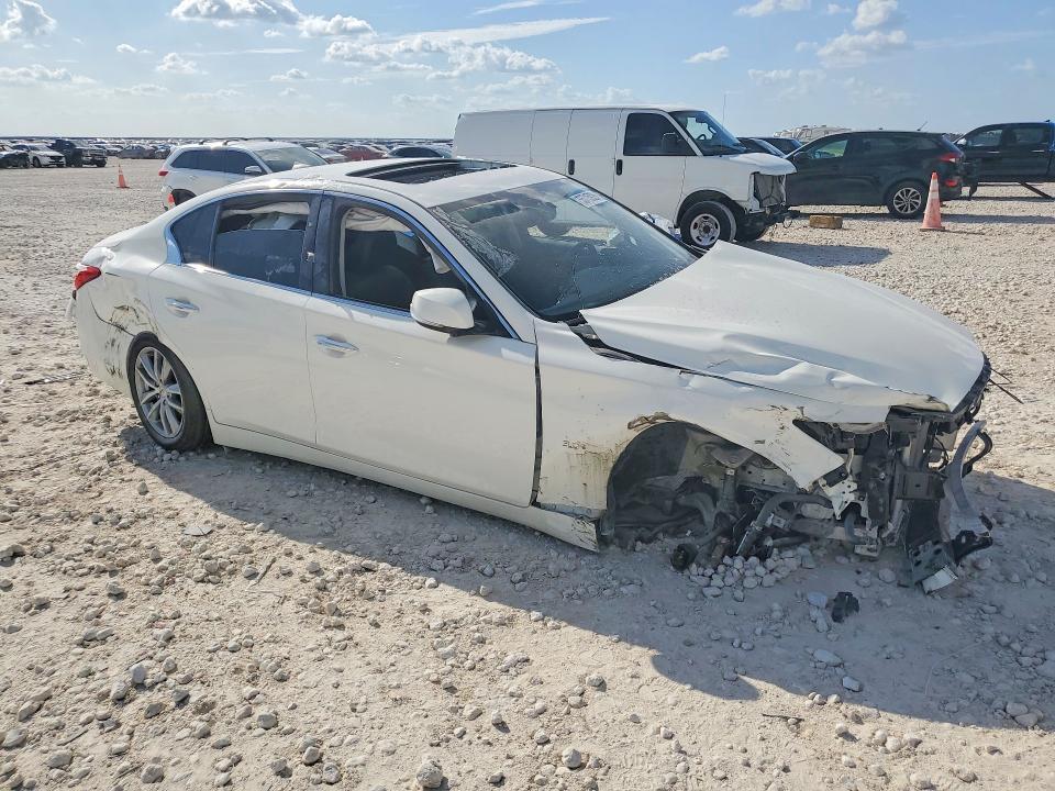 JN1EV7AR6HM832138 2017 INFINITI Q50 photo no. 4