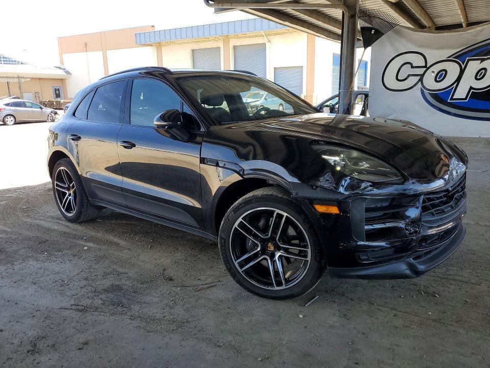2021 PORSCHE MACAN — Фото 4 из 12