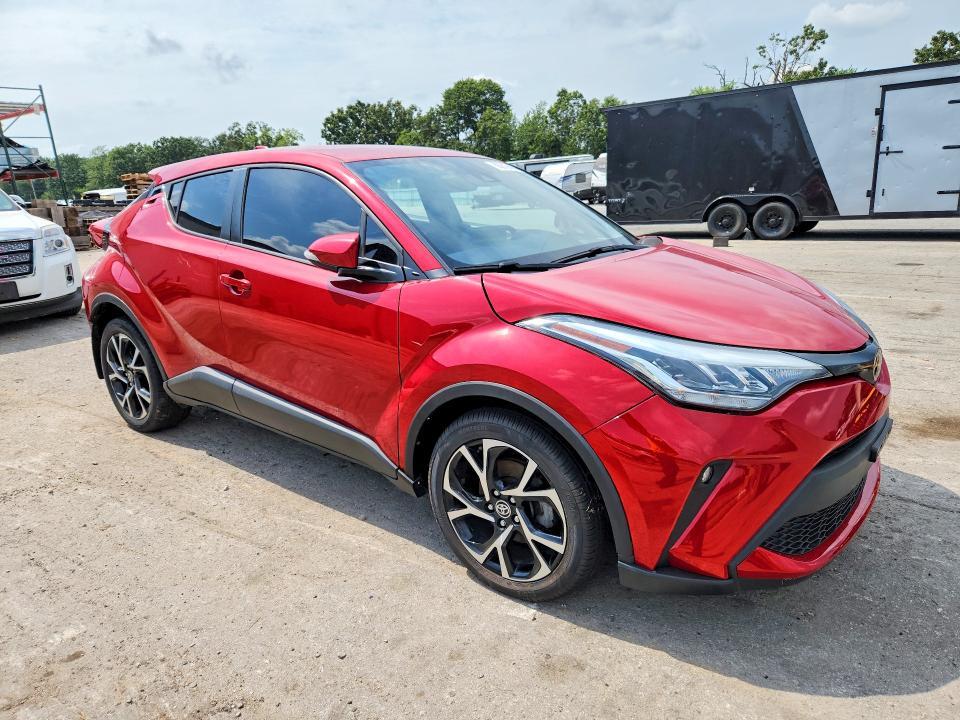 2021 TOYOTA C-HR XLE — Фото 4 из 13