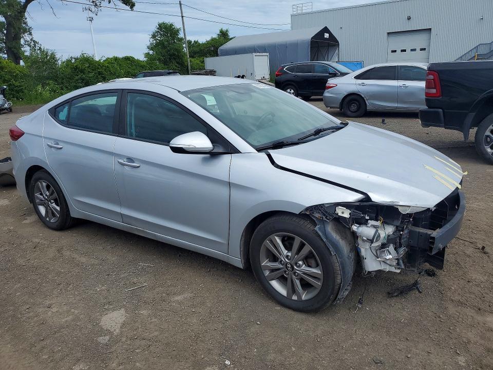 2017 HYUNDAI ELANTRA SE — Фото 4 из 12