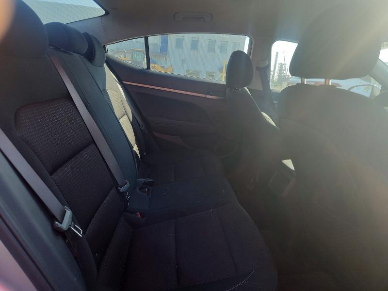 2017 HYUNDAI ELANTRA SE — Фото 10 из 13