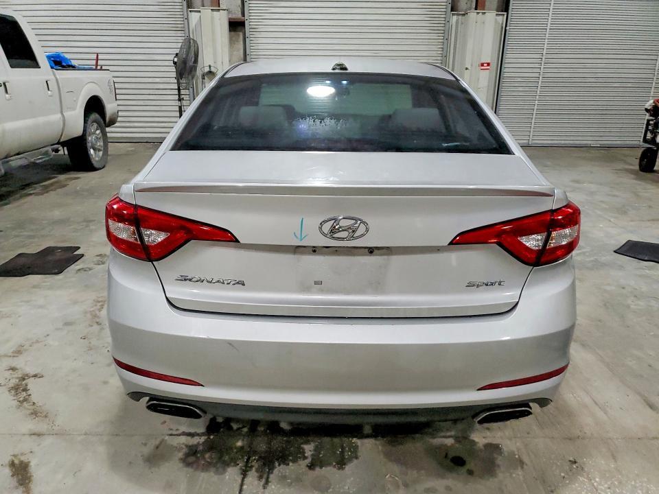 2017 HYUNDAI SONATA SPORT — Фото 6 из 12