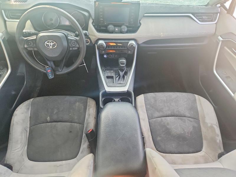 2021 TOYOTA RAV4 XLE — Фото 8 из 13
