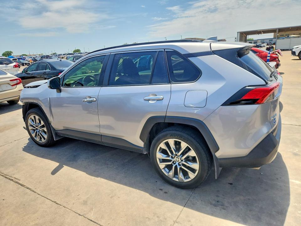 2021 TOYOTA RAV4 LIMITED — Фото 2 из 14