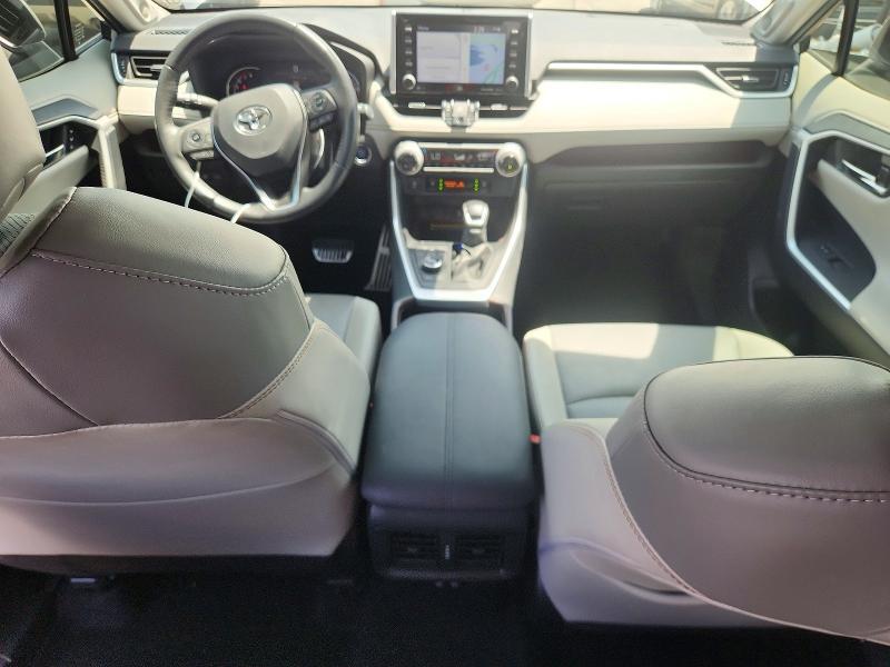 2021 TOYOTA RAV4 LIMITED — Фото 8 из 14