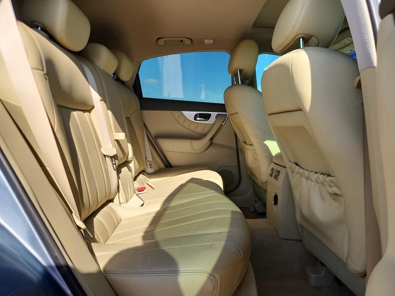 JN8CS1MU7HM140551 2017 INFINITI QX70 photo no. 10