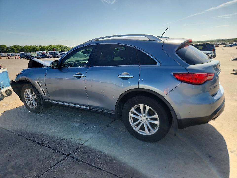 JN8CS1MU7HM140551 2017 INFINITI QX70 photo no. 2