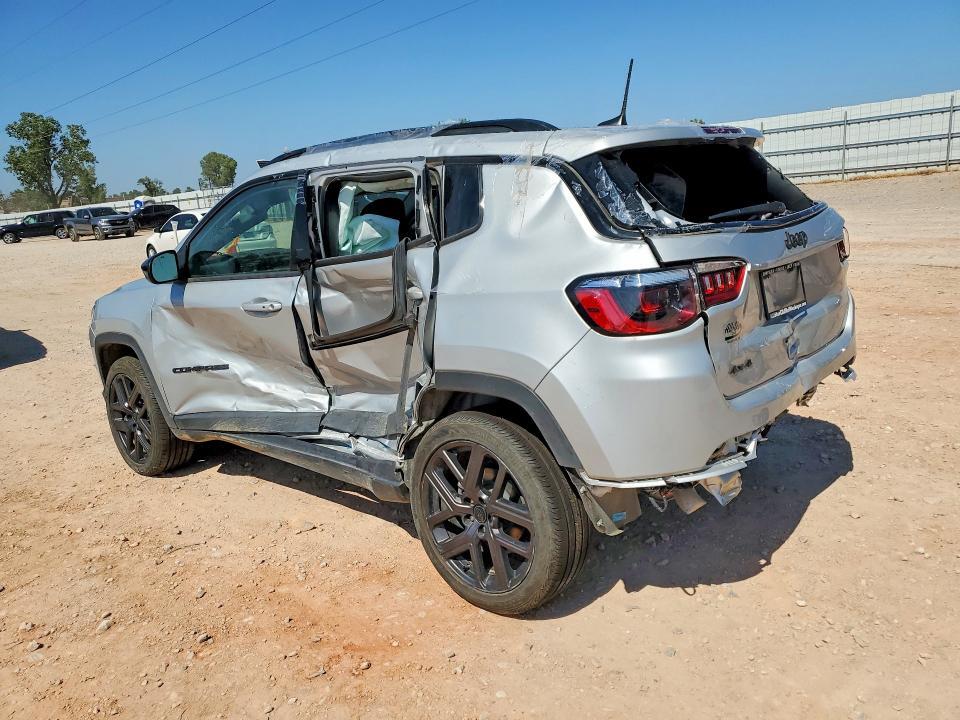 2026 JEEP COMPASS LATITUDE — Фото 2 из 13