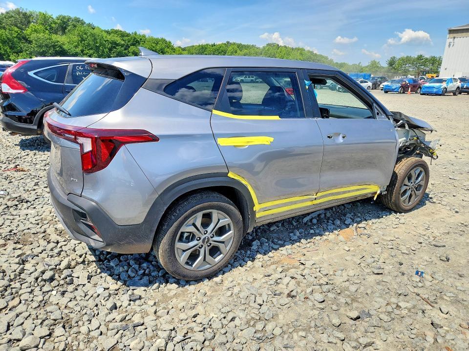 2026 KIA SELTOS LX — Фото 3 из 12