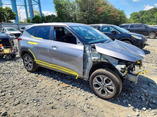 2026 KIA SELTOS LX — Фото 4 из 12