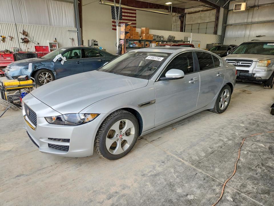 SAJAR4BGXHA976208 2017 JAGUAR XE photo no. 1