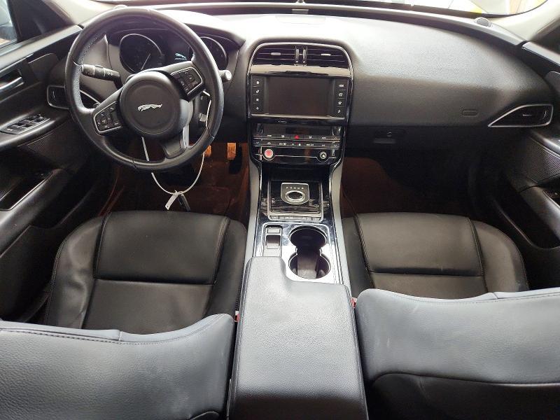 SAJAR4BGXHA976208 2017 JAGUAR XE photo no. 8