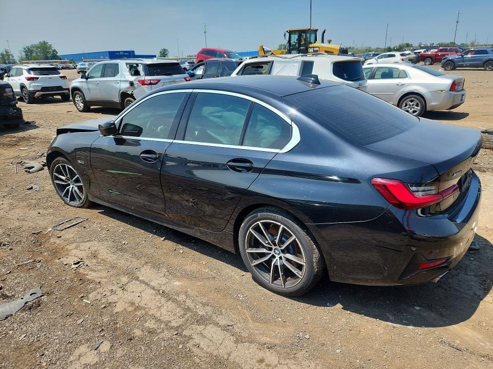 3MW5P9J00N8C65225 2022 BMW 330XE photo no. 2